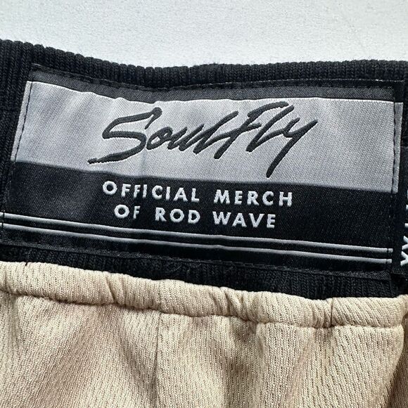 NWT Rod Wave SOULFLY Men’s Beige Shorts Butterfly Embroidered Patches & Logo XXL - Picture 5 of 8
